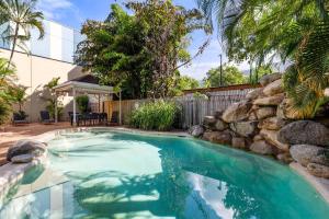 Mai at Coral Horizons: A Relaxed Beach Retreat