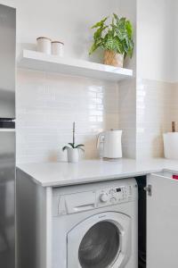 Oceans Embrace - A Locals Haven at Bondi Beach