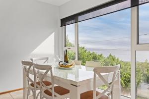 Syrrah Serenity Beachfront Bliss at Opossum Bay