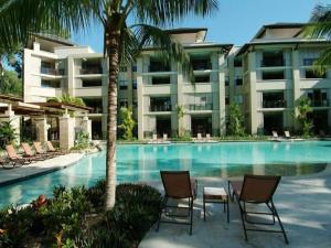 Orchid at Temple Resort - A Swim-out Tropical Oasis