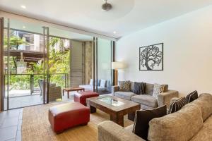 Orchid at Temple Resort - A Swim-out Tropical Oasis