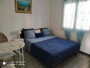 Sejours chez l'habitant CHAMBRES Climatisees Confort,WIFI, GARE TGV,parking,pt dejeuner : photos des chambres