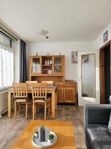 Vier Jahreszeiten 3-28