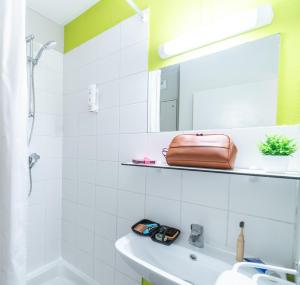 Montempô AppartHôtel CDG Goussainville