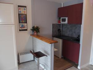 GRAND STUDIO VUE PANORAMIQUE SUR LE PORT, PARKING PRIVE