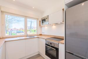 Bright and renovated house for 8 people parking