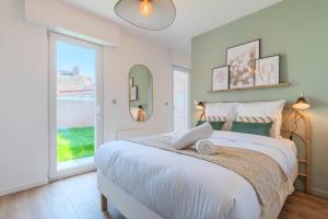 Maisons d'hotes Bright and renovated house for 8 people parking : photos des chambres