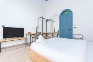 Studio room in Anoor Studios & Apartments in Gemmayze