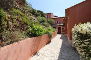 BELLE VUE Villa climatisée pour 8 personnes avec piscine chauffée et vue mer panoramique à La Londe-les-Maures
