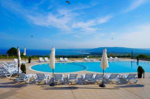 Апартаменти Сънбрийз - Sunbreeze Apartments - 4hvězdičkové hotely ve městě Bjala