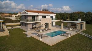 Villa Serena in Central Istria for 8 people with private heated pool