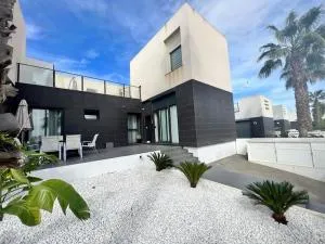 Beautiful Modern Villa - Villacosta