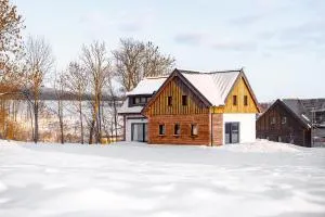 Roubenka "Tam kde lišky dávají dobrou noc" - Черні Дул