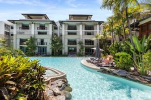 Violet in Temple Resort - Three-bedroom Balcony Suite with Studio