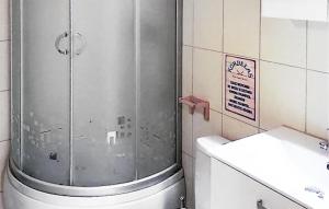 1 Bedroom Stunning Home In Rewal