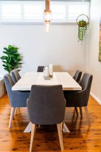 On The Corso - Sun-soaked Serenity with Lake Access