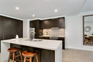 Aqua Oasis Swim-out Resort Sanctuary