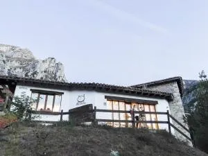 Albergue de Cabañes - Cuñaba