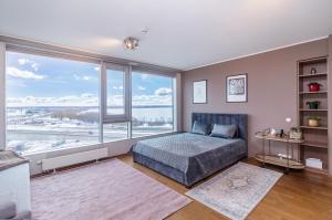 Revalia Fahle Airport Bus-Station Apartments with Best views