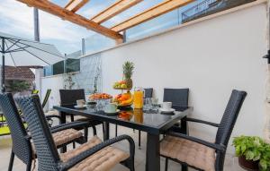 Cozy Home In Vinjani Donji