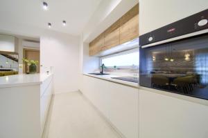 VILLA - BELLISSIMA Malinska with private heated pool and table tennis - smart TV