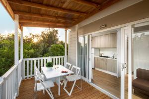 Romantic Mobile Home room in Parco Della Gallinara