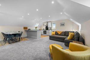 Luxury Apartment in Stockton, sleeps 4, Free WIFI