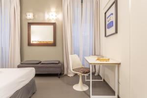 Spanish Steps DeLuxe Apartment