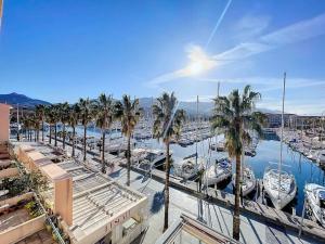 3227-Appart 4 personnes climatisé donnant sur le Port Argeles