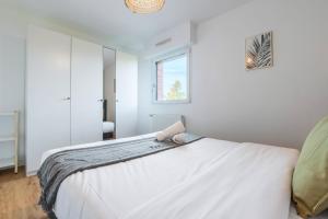 Maisons d'hotes Beautiful 4 bedroom house with parking and garden : photos des chambres