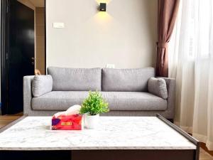 HillLand Suites