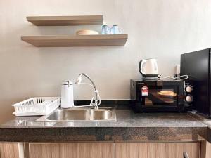 HillLand Suites