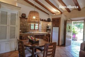 Finca Can Sec by Rentallorca