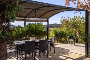 Finca Can Suave by Rentallorca