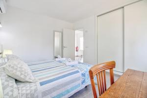 Assimetric by Rentallorca