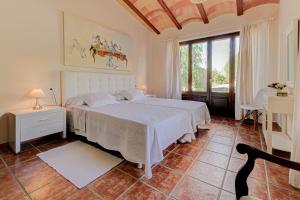 Son Cladera Bosch by Rentallorca