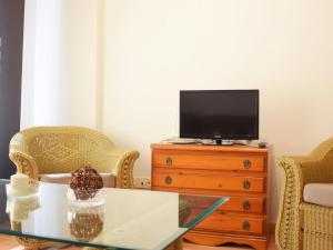 Encinas Home: Bonito apartamento de dos dormitorios cerca del centro histórico