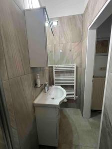 Authentic 2-bedroom apartment