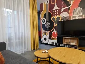 URBAN APARTMENTS THE PHILHARMONIC, Opolska 10 No 61, Free Garage, Self Check-in - Tychy