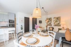 Appartements Charming apartment with parking and balcony. : photos des chambres