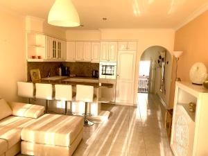 Ocean Pearl, luxuriöses Haus, Meerblick, große Sonnenterrasse, Teneriffa Süd, Los Gigantes, 600m zum Strand, 200m zum Ort, ruhig