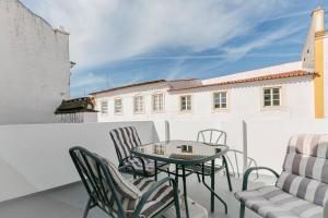 Home near Évoras main square with private terrace