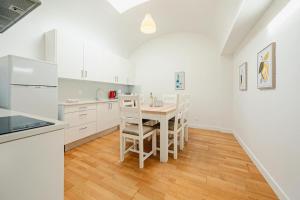 Home near Évoras main square with private terrace