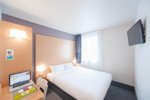 Hotels B&B HOTEL Perpignan Sud Marche International : photos des chambres