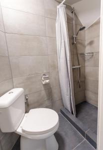 Single Room with Shared Bathroom room in Hotel Orion