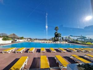 Campings DC - L'Amira 3ch, 2 SDB, 40m2, Confort et detente : photos des chambres