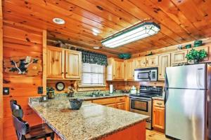 Solid Ground Lodge with Yard!