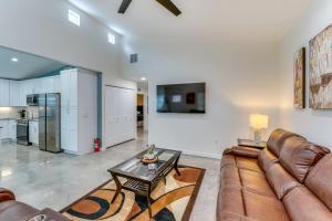Daytona Beach Vacation Home ~ 4 Mi to Main St Pier