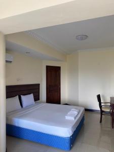 Waves and Wanderlust- Nyali Sunrise