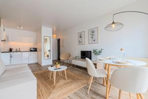 EuropeFlandres stations apartment with balcony!